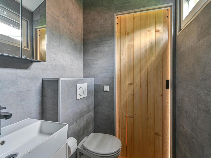 Bathroom 3, Chalet in Dutch Park with Garden and Terrace, Westerveld