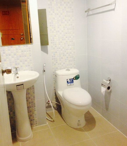 Bathroom, Asia Grand Hotel Hat Yai, Hat Yai