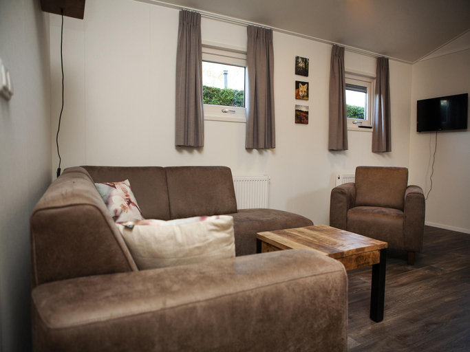 Others 5, Chalet in Netherlands with Private Sauna, Barneveld