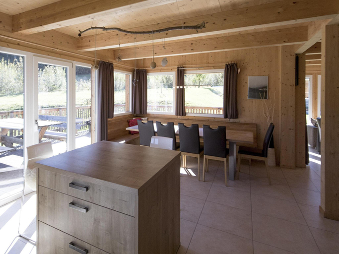 Food & Drinks 5, Attractive chalet with whirlpool, Murau