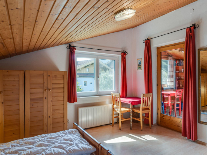 Bedroom 3, Chalet in Maishofen near Ski Slopes, Zell am See