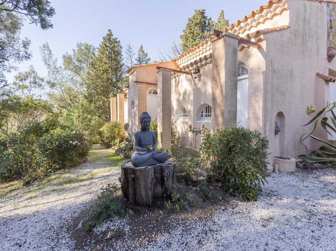 Garden 5, Frejus Villa With Private Pool & Beach, Var