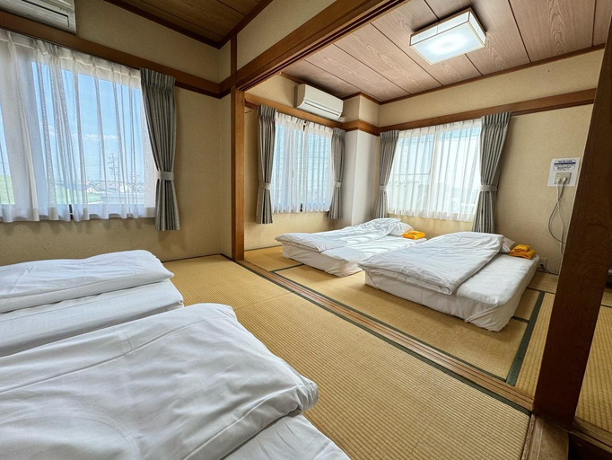 Bedroom 5, Business Hotel Izumi, Toyoake