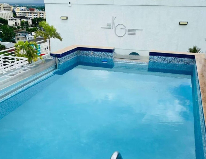 Pool, 1 Bedroom Mountain Retreat New Kingston