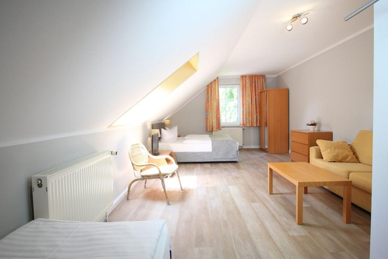 Bedroom 4, Hotel Muritz-Park, Mecklenburgische Seenplatte