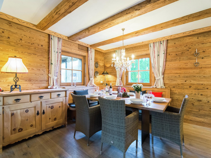 Food & Drinks 4, Chalet in Ellmau near Ski Slopes, Kufstein