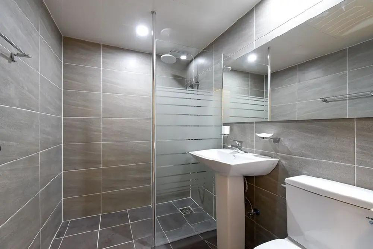 Bathroom, Ansan Vant Hotel, Hwaseong