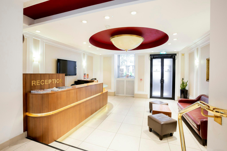 Public Area 2, Astor Court Hotel, London