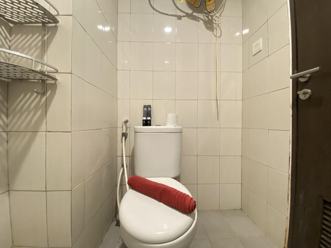 Bathroom 3, Best Deal 2Br Apartment At Mekarwangi Square Cibaduyut, Bandung