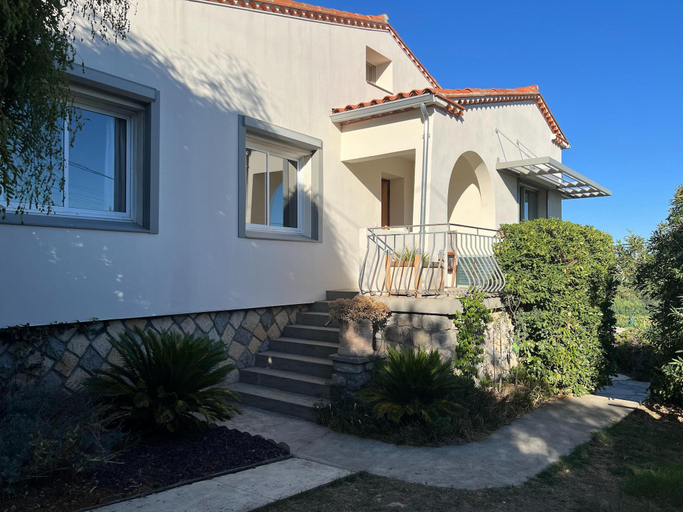 Exterior & Views 1, Spacious Villa Retreat in Carcassonne, Aude