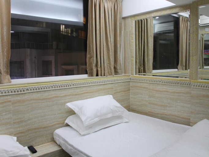 Bedroom 2, Kam Wai Hotel, Kowloon