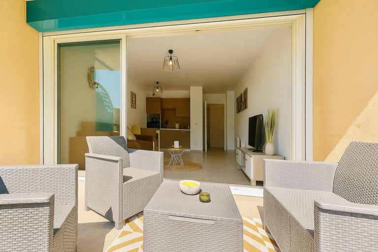 Room 5, Quiet Studio Swimming Pool Roquebrune, Alpes-Maritimes