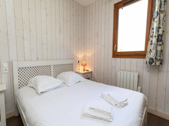 Bedroom 5, 6-Person Wooden Chalet in Correze, Corrèze