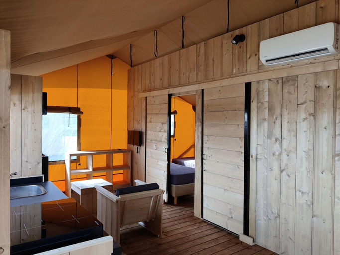 Others 2, Flevoland Glamping Escape, Noordoostpolder