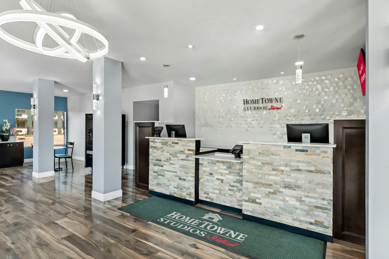 Public Area, HomeTowne Studios by Red Roof San Antonio E - Frost Bank Center, Bexar