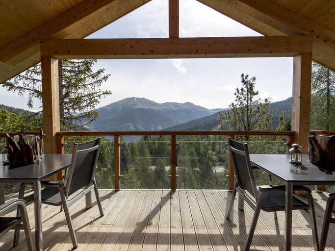 Others 5, Chalet on Turracherhohe with sauna and whirlpool, Murau