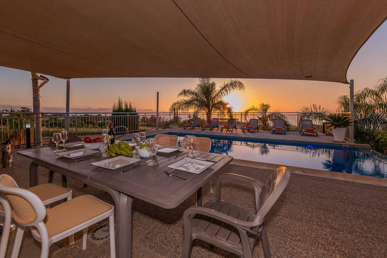 Food & Drinks 4, Freedom Villa