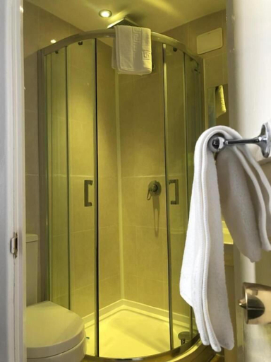 Bathroom 4, Crystal Beach Hotel, Poole