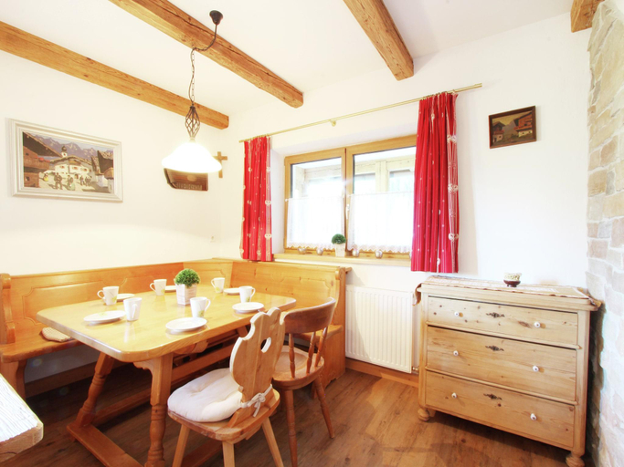 Food & Drinks 5, Chalet in Kufstein near Kaiserblick Ski, Kufstein