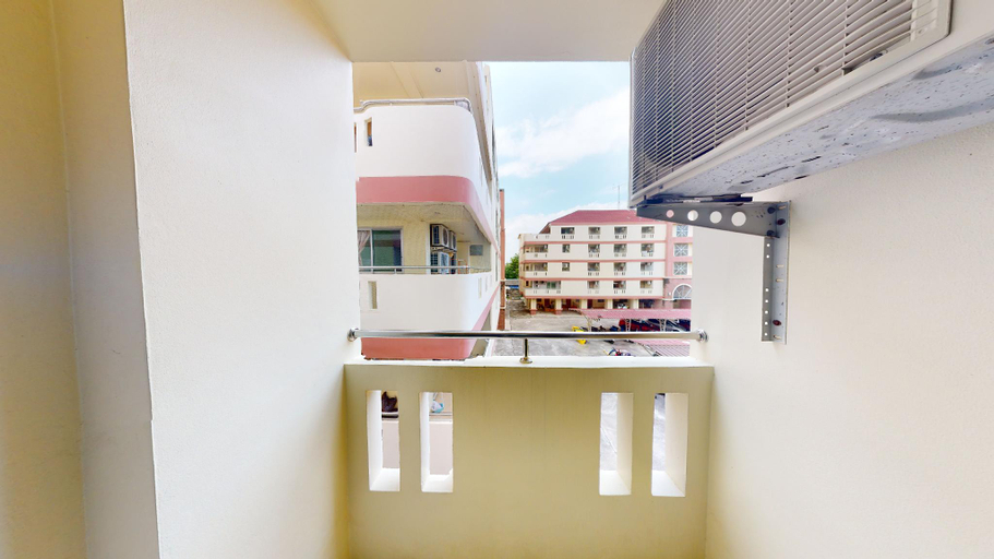 Others 3, We by Samkwan, Muang Chon Buri