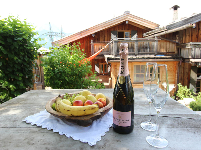 Food & Drinks 4, Chalet in St Johann on Ski Slopes, Kitzbühel
