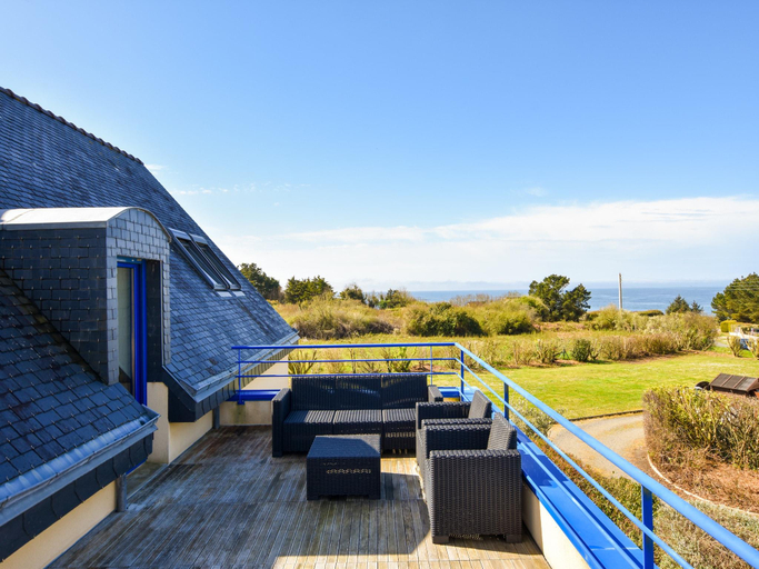 Balcony/terrace 4, Seaside Villa with Pool in Moëlan, Finistère