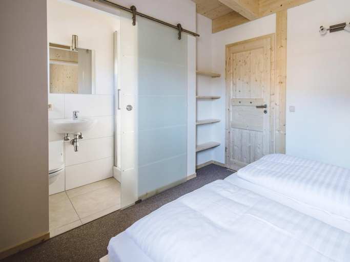 Bedroom 2, Attractive chalet with whirlpool, Murau