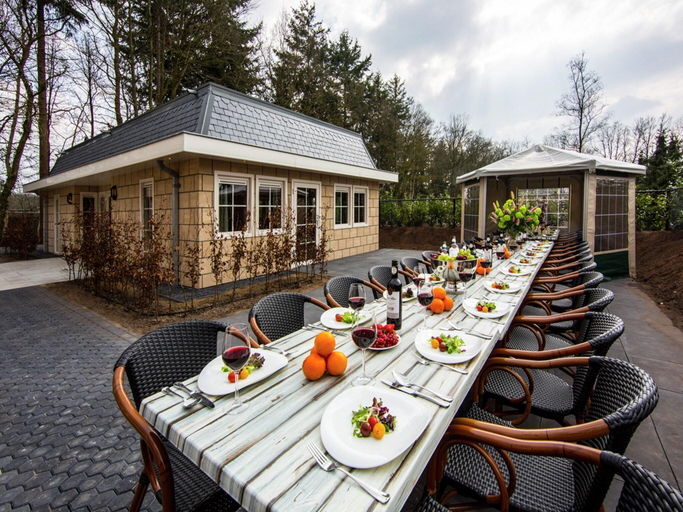 Food & Drinks 5, Castle Stay in De Eese with Royal Interiors, Steenwijkerland