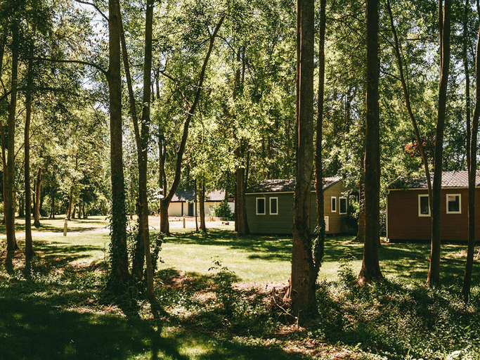Surrounding environment 4, Lakeside Chalet at Moncontour Park, Vienne