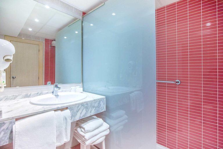 Bathroom 4, Servigroup Torre Dorada , Alicante