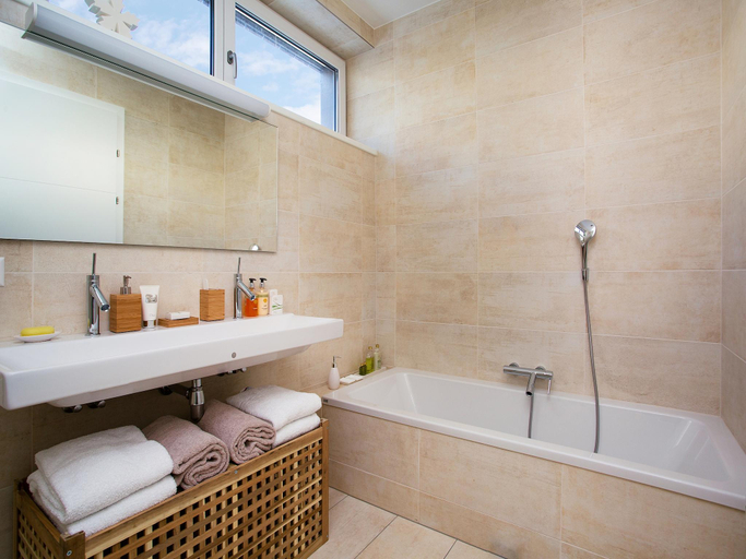 Bathroom 5, Spacious chalet with sauna, Murau