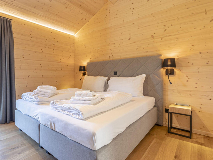 Bedroom 2, Superior chalet withsauna & hottub, Murau