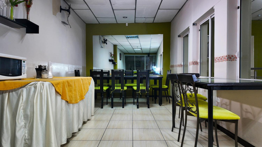 Food & Drinks 5, Hotel Las Gardenias, Cuenca