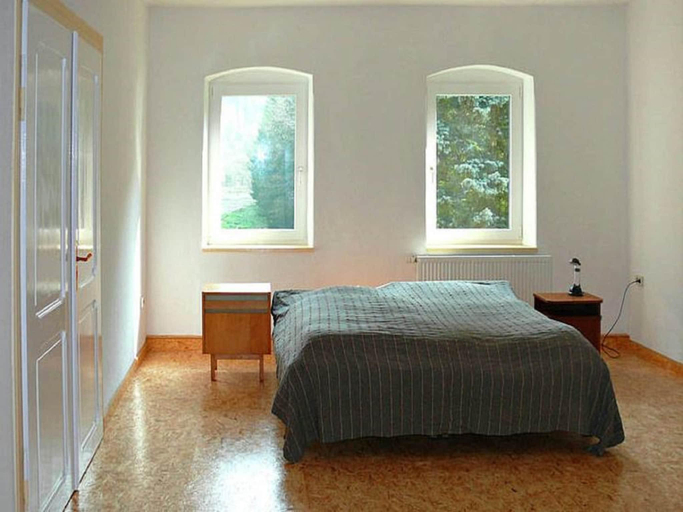 Bedroom, Villa Rotschoenberg im Tal der Freiberger Mulde, Mittelsachsen
