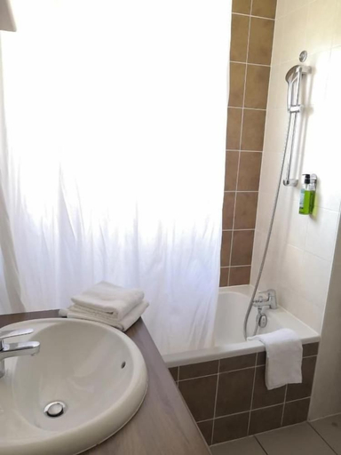 Bathroom 4, Lagrange Apart Hotel Toulouse Saint Michel, Haute-Garonne