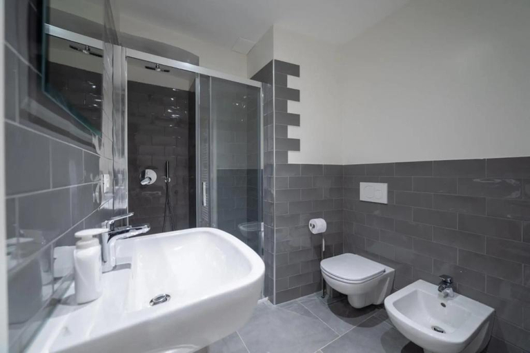 Bathroom 3, TO.STA BwithoutB HOME SHARING NEL CENTRO DI TORINO, Torino