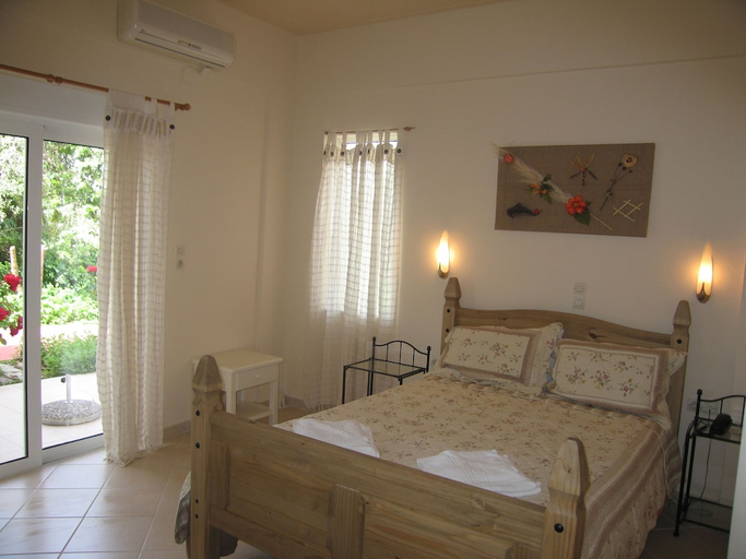 Bedroom 3, New Kydonia Suites & Studios , Crete
