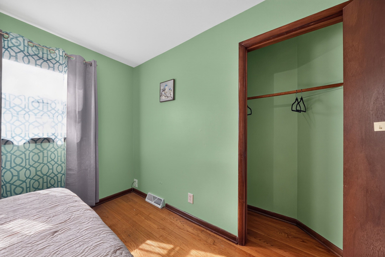 Room 2, Appleton Game House With Ping Pong & Foosball 3 Bedroom Duplex, Milwaukee
