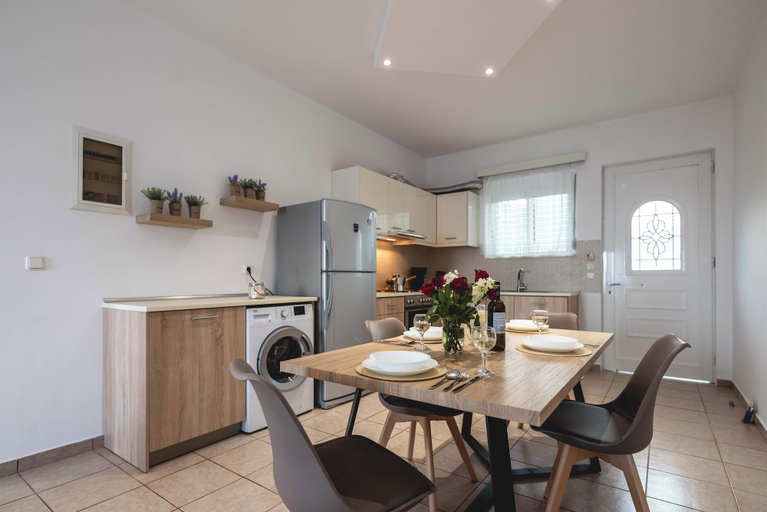 Private kitchen 4, Stegnabay Apartments, South Aegean