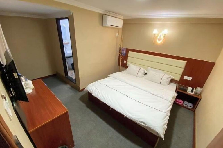 Bedroom 2, Xianghuatian Hotel, Dangkao