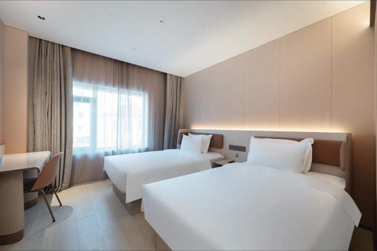 Bedroom 3, Hanting Hotel Qingdao Zhanqiao Railway Station East Plaza, Qingdao