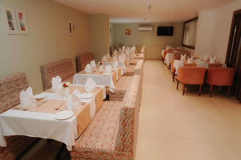 Food & Drinks, hotel emperor, Wayanad