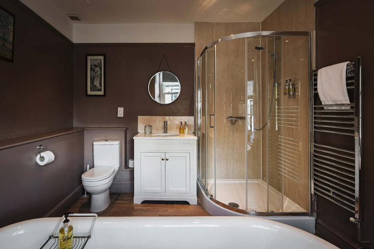Bathroom 3, The Oakhill Inn, Somerset