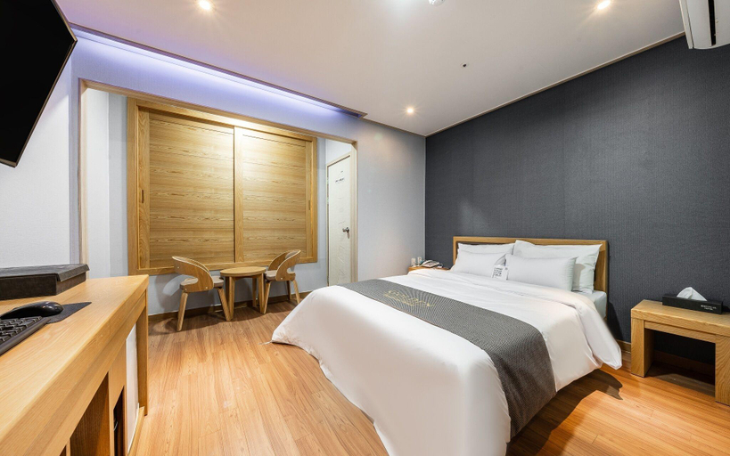 Bedroom 4, Seosan Daesan Golden Business Hotel, Seosan
