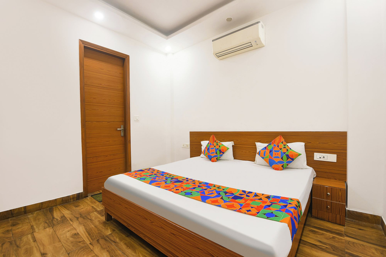 Room 5, Fabhotel Rivaaz, Delhi