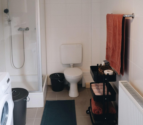 Bathroom, Bahnhof 123, Tuttlingen