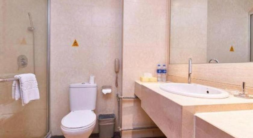Bathroom 4, Starmoon Hotel, Beijing