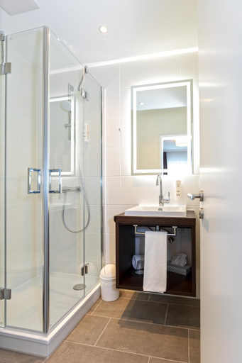 Bathroom 2, Hotel Friedrichstraße, Bergstraße