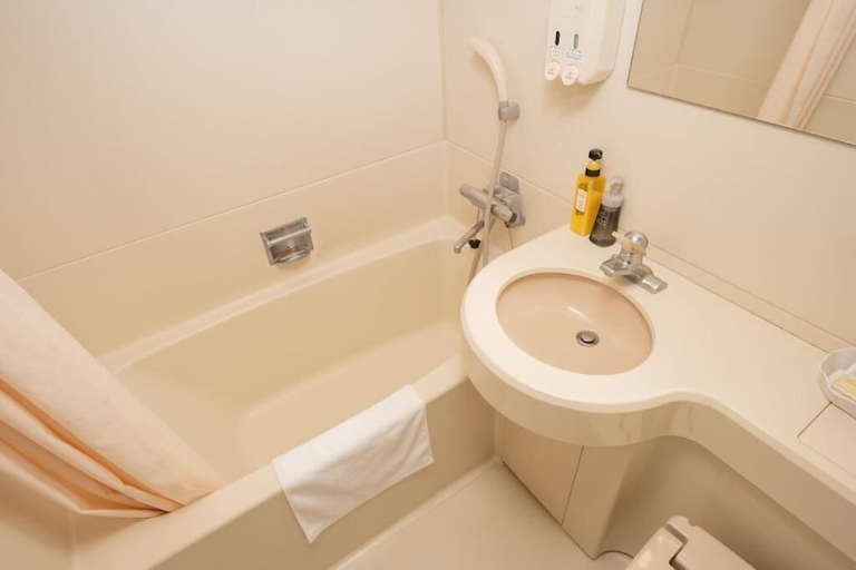 Bathroom 4, Motobu Green Park Hotel and Golf Course, Motobu