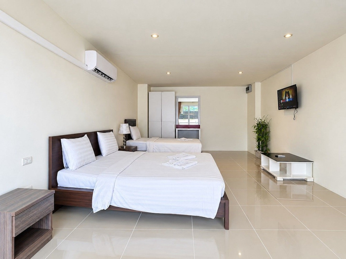 Bedroom 3, Bayshore Ocean View Hotel, Phuket Island